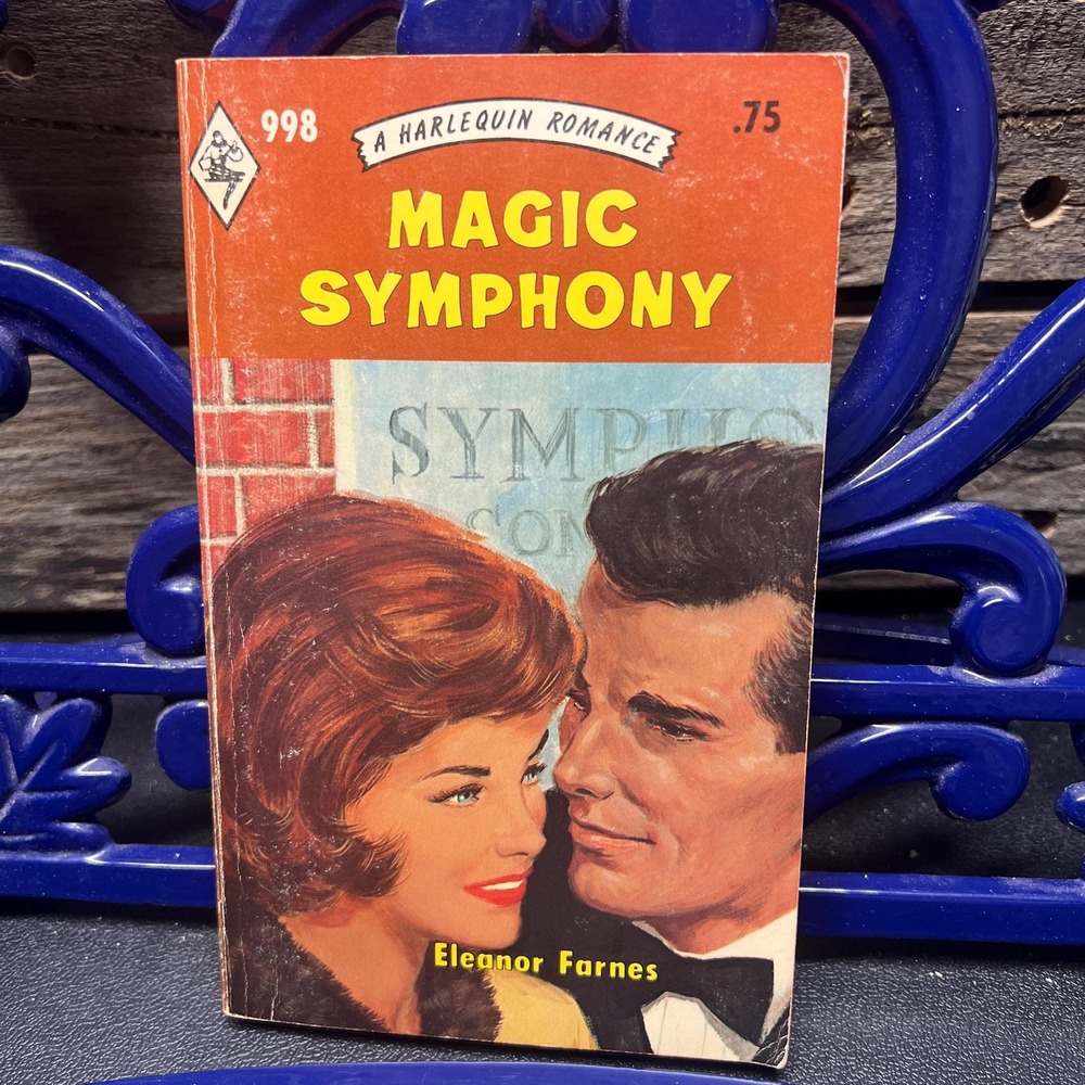 Magic Symphony, by Eleanor Farnes Vintage Harlequin Romance #998 1978